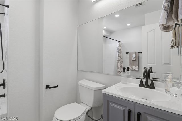 8452 Boseck Drive 235, Las Vegas, NV 89145