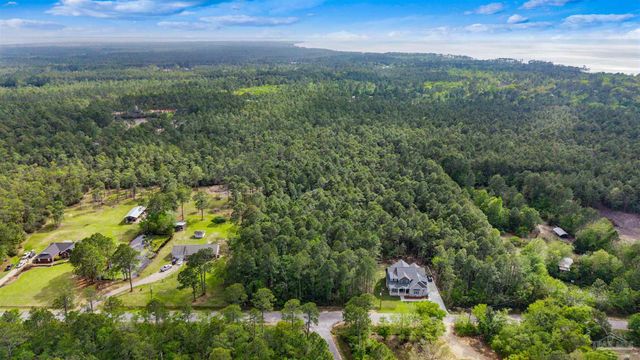 Nowling Dr, Milton, FL 32583