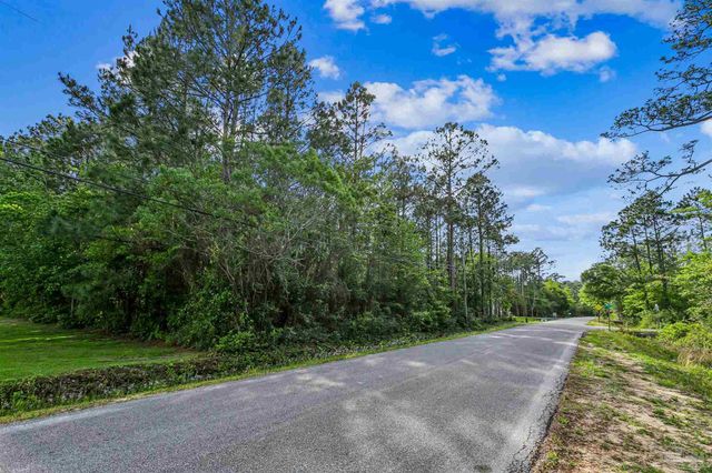 Nowling Dr, Milton, FL 32583