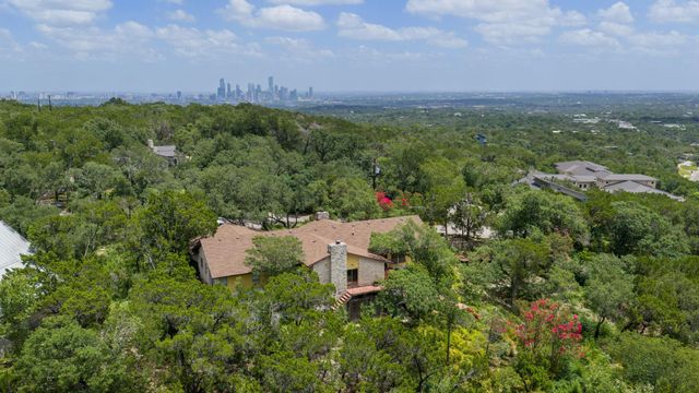 468 Spiller LN, West Lake Hills, TX 78746