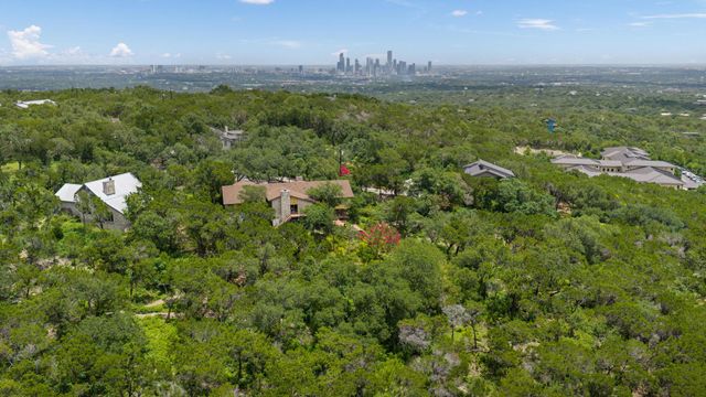 468 Spiller LN, West Lake Hills, TX 78746