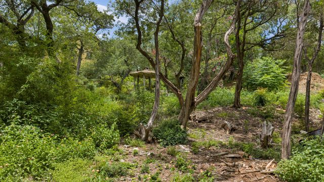 468 Spiller LN, West Lake Hills, TX 78746
