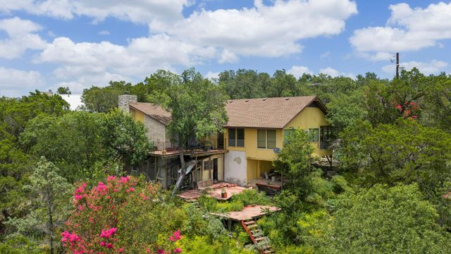 468 Spiller LN, West Lake Hills, TX 78746