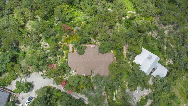 468 Spiller LN, West Lake Hills, TX 78746