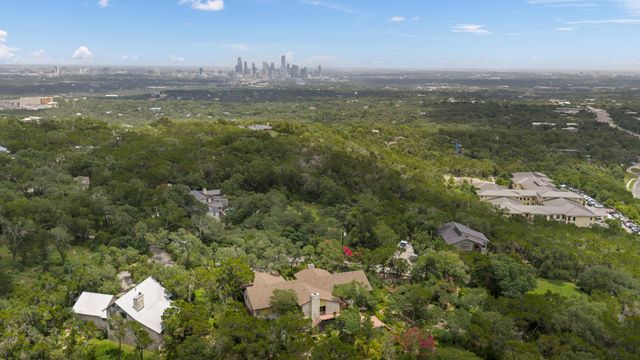 468 Spiller LN, West Lake Hills, TX 78746