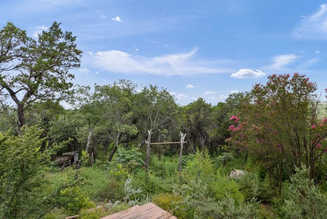 468 Spiller LN, West Lake Hills, TX 78746