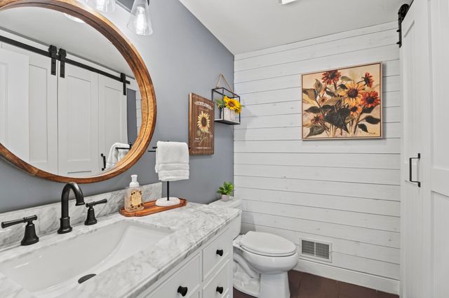 161 Delaware Avenue, Manchester, NH 03104