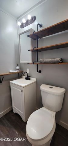 104 Cottage Brook Circle, Anderson, MO 64831