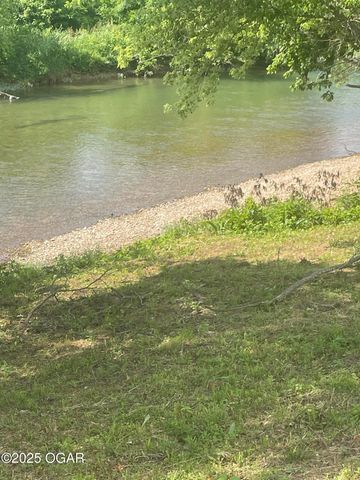 104 Cottage Brook Circle, Anderson, MO 64831