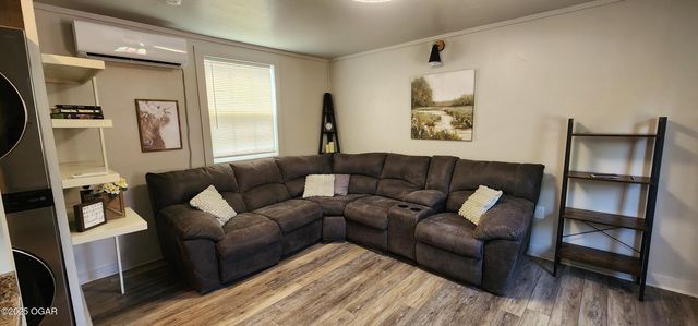 104 Cottage Brook Circle, Anderson, MO 64831