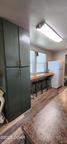 104 Cottage Brook Circle, Anderson, MO 64831