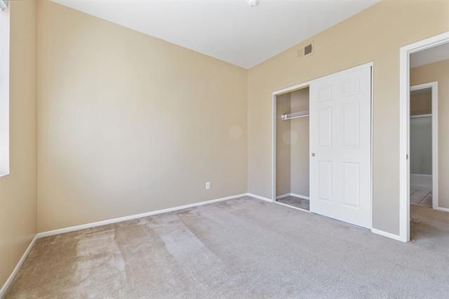 12047 Tivoli Park Row 4, San Diego, CA 92128