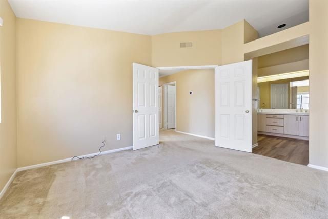 12047 Tivoli Park Row 4, San Diego, CA 92128