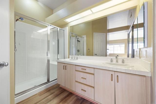 12047 Tivoli Park Row 4, San Diego, CA 92128