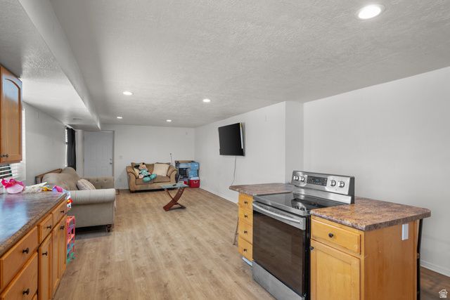 2993 S NOBLE FIR CV, Magna, UT 84044