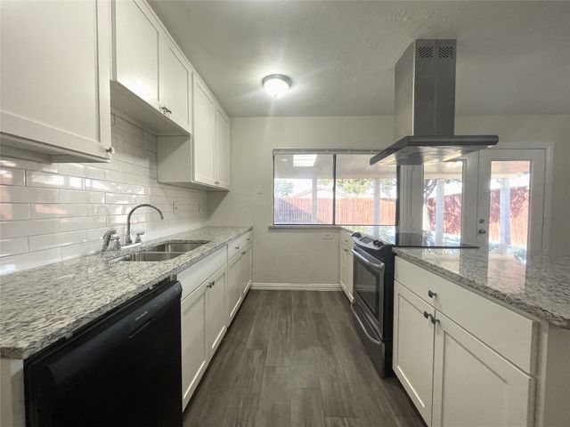 5608 Terry Street, The Colony, TX 75056