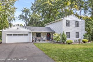 30 Knoth Road, Wallkill, NY 12589