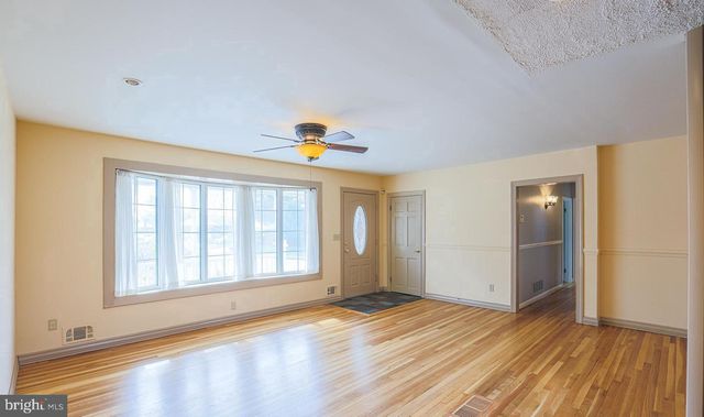 8816 RICHMOND AVE, Parkville, MD 21234