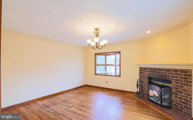 8816 RICHMOND AVE, Parkville, MD 21234