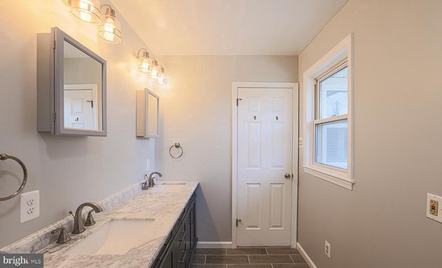 8816 RICHMOND AVE, Parkville, MD 21234