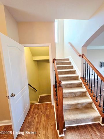 16300 Brookfield View Ct, Louisville, KY 40245