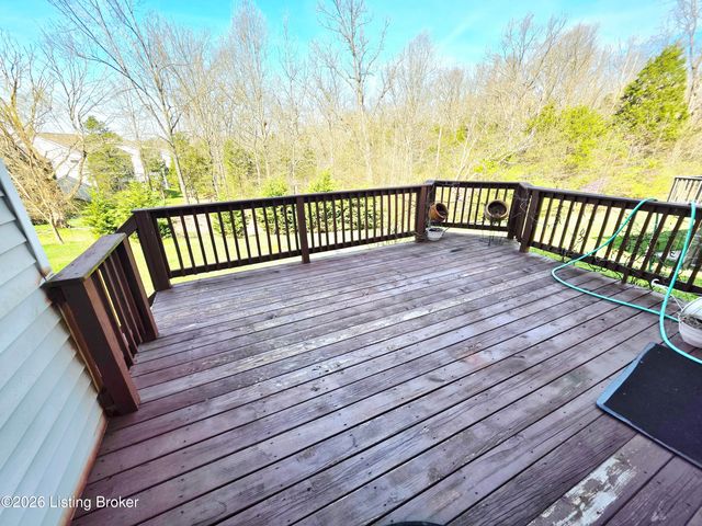 16300 Brookfield View Ct, Louisville, KY 40245