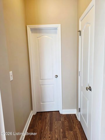 16300 Brookfield View Ct, Louisville, KY 40245