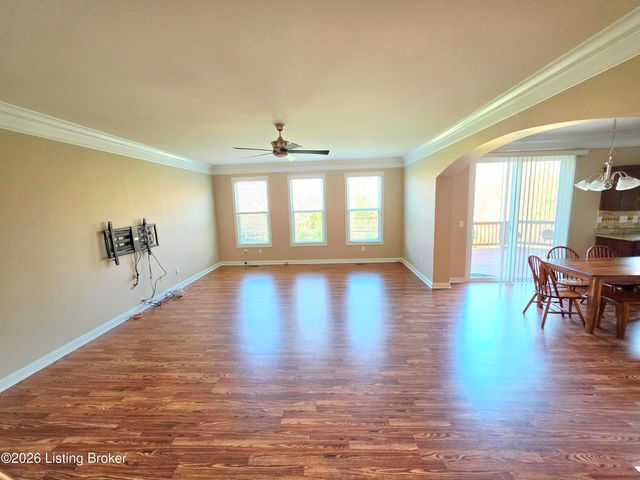 16300 Brookfield View Ct, Louisville, KY 40245