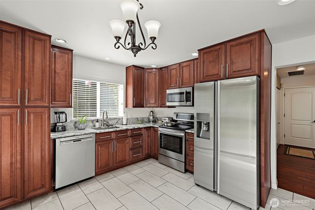 22727 SE 267th Place, Maple Valley, WA 98038