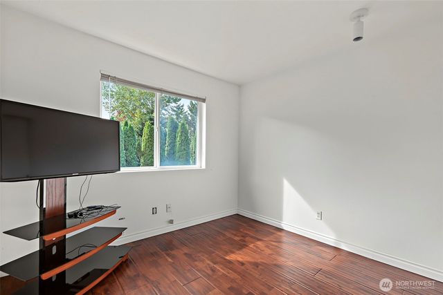 22727 SE 267th Place, Maple Valley, WA 98038