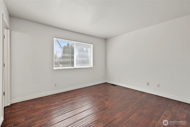 22727 SE 267th Place, Maple Valley, WA 98038