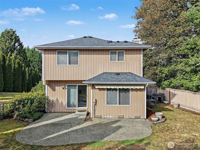 22727 SE 267th Place, Maple Valley, WA 98038
