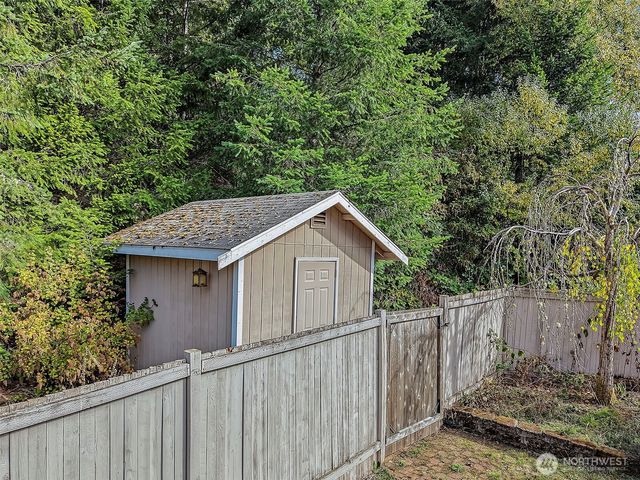 22727 SE 267th Place, Maple Valley, WA 98038