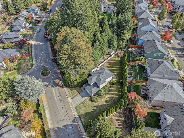 22727 SE 267th Place, Maple Valley, WA 98038