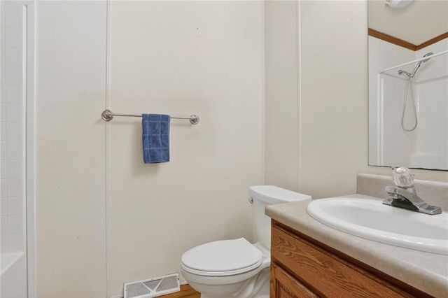 14746 Metro Avenue, Bonner Springs, KS 66012