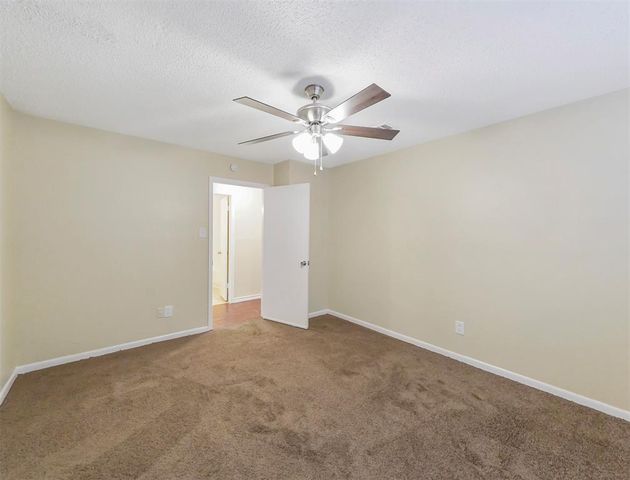 3711 23rd Street N, Texas City, TX 77590