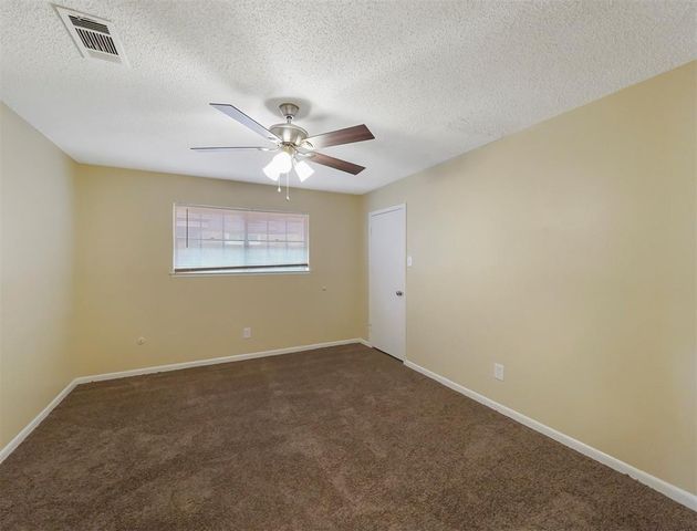 3711 23rd Street N, Texas City, TX 77590