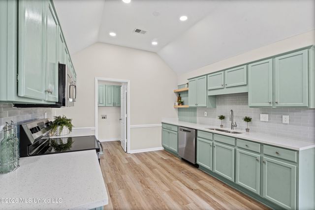 9079 Hickory Drive, Olive Branch, MS 38654