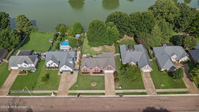9079 Hickory Drive, Olive Branch, MS 38654
