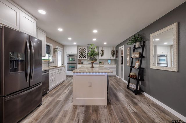 765 RS County Road 3410, Emory, TX 75440