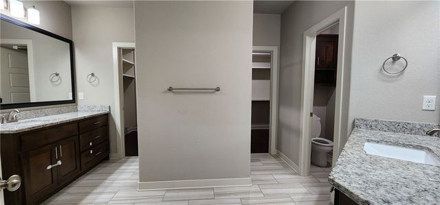 3200 Hazelnut Avenue, Bentonville, AR 72713