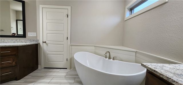 3200 Hazelnut Avenue, Bentonville, AR 72713