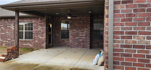 3200 Hazelnut Avenue, Bentonville, AR 72713