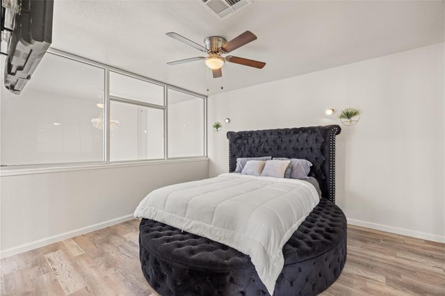 11411 Harwin Drive 17, Houston, TX 77072