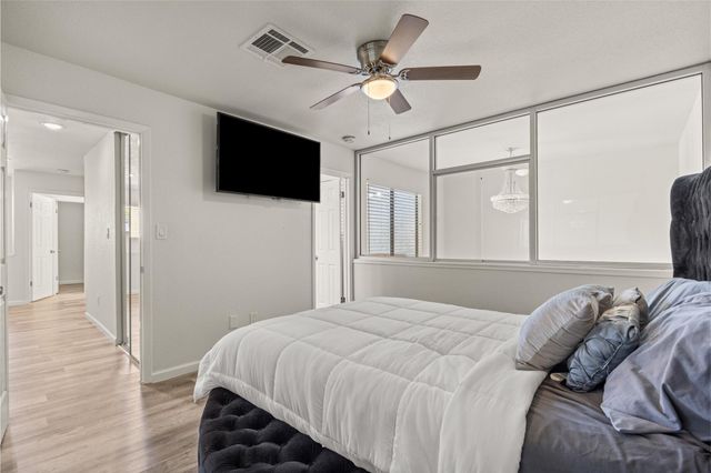 11411 Harwin Drive 17, Houston, TX 77072