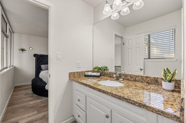 11411 Harwin Drive 17, Houston, TX 77072