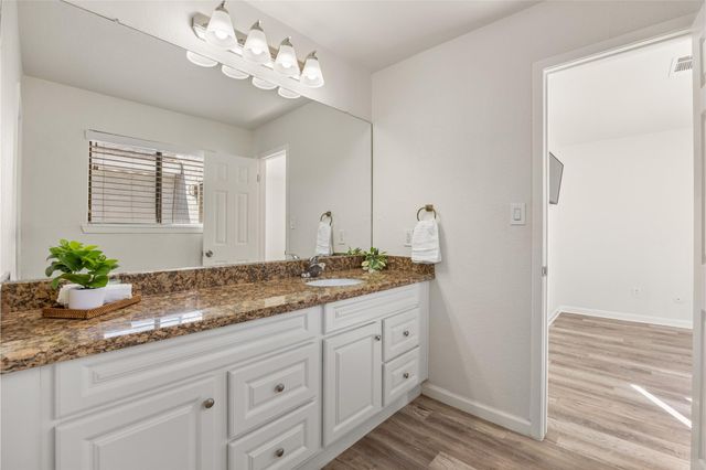 11411 Harwin Drive 17, Houston, TX 77072