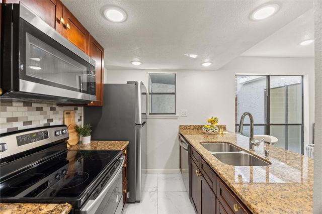 11411 Harwin Drive 17, Houston, TX 77072