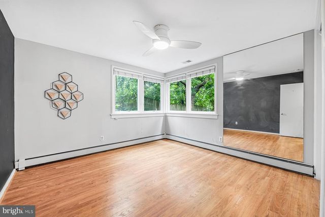 6202 W HALBERT RD, Bethesda, MD 20817