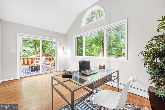 6202 W HALBERT RD, Bethesda, MD 20817